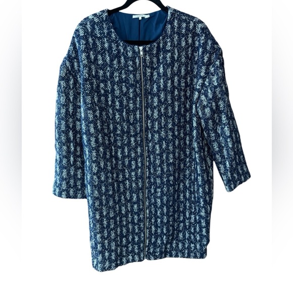 Tularosa Women’s Shiloh Coat. Navy/white size Medium. - Picture 3 of 10